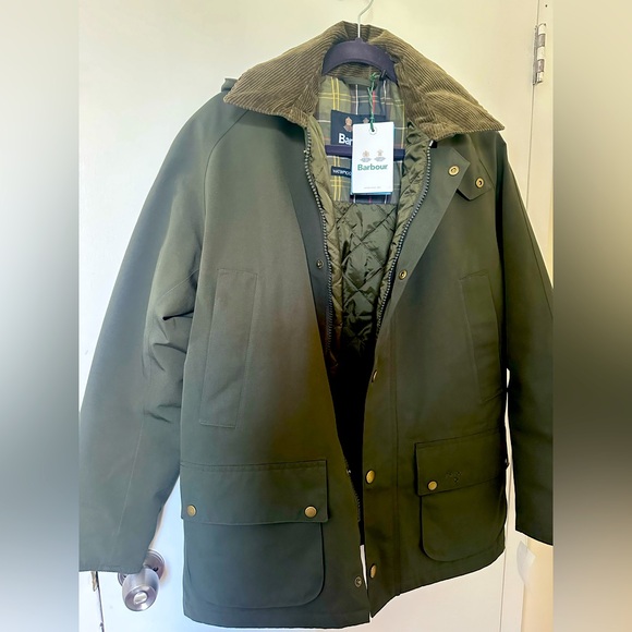 Men’s Waterproof BARBOUR coat size M - new with tags - Picture 1 of 10